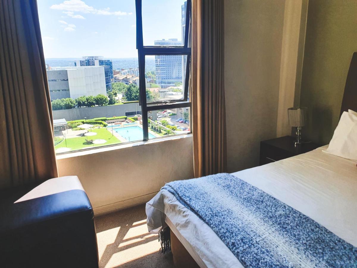 Westpoint Sandton Apartments Йоханесбург Екстериор снимка