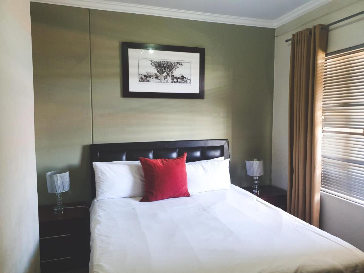 Westpoint Sandton Apartments Йоханесбург Екстериор снимка